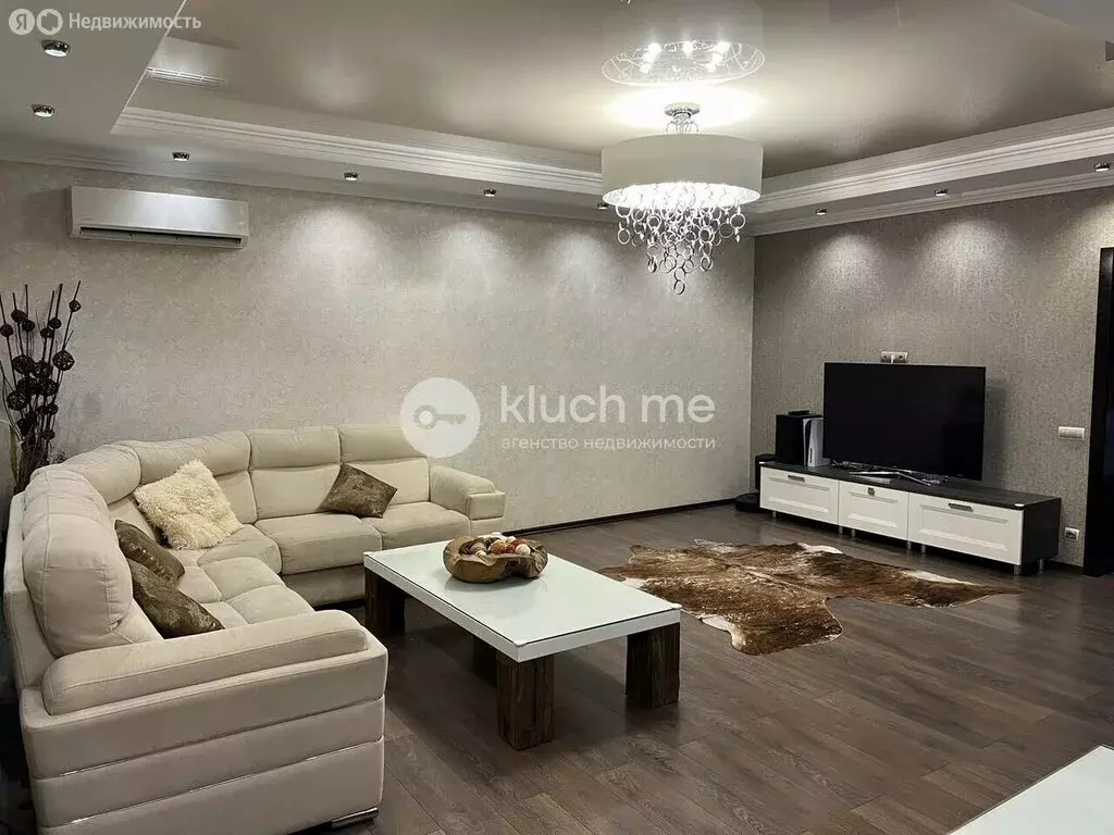 4-комнатная квартира: Казань, улица Адоратского, 2 (132 м) - Фото 1