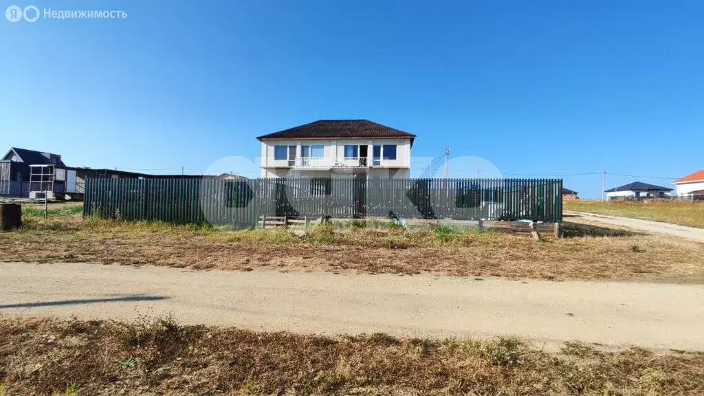 Дом в Ахтанизовское сельское поселение, посёлок За Родину, улица ... - Фото 1