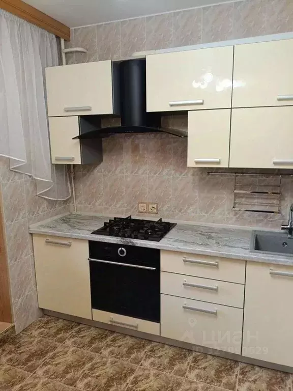 3-к кв. Крым, Симферополь ул. Балаклавская, 99 (70.0 м) - Фото 2