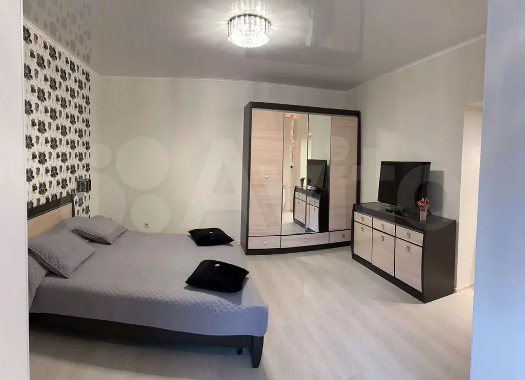 1-к. квартира, 50 м, 3/9 эт. - Фото 0