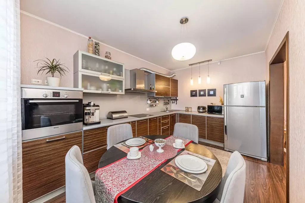 3-к кв. Челябинская область, Челябинск ул. Захаренко, 3 (96.6 м) - Фото 2