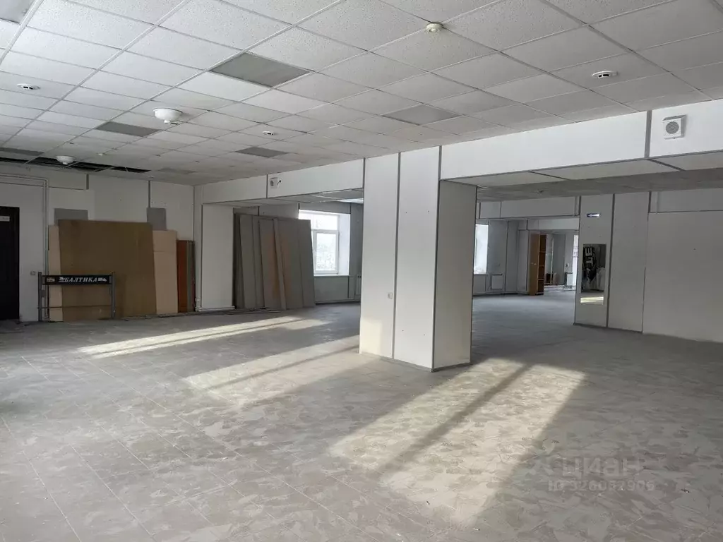 Торговая площадь в Брянская область, Брянск ул. Ульянова, 47А (403 м) - Фото 2