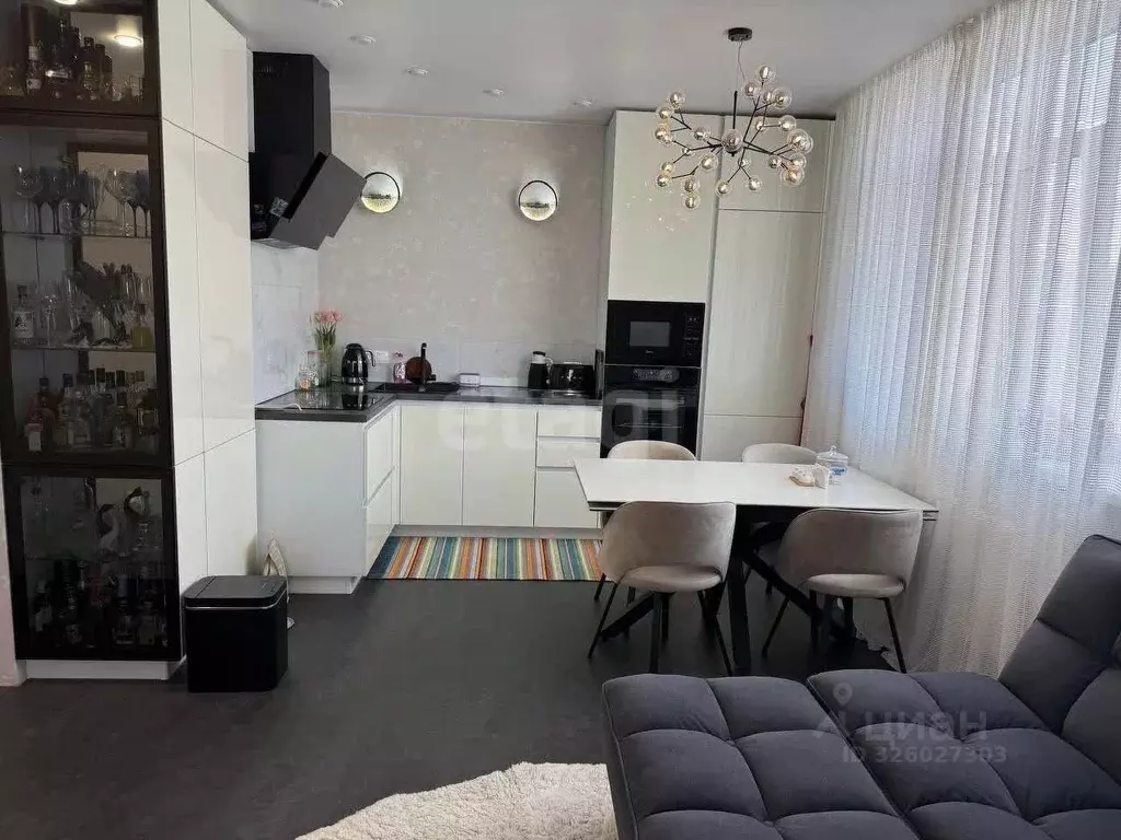 3-к кв. Тюменская область, Тюмень Невская ул., 109 (64.0 м) - Фото 1