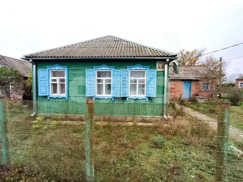 Дом в Краснодарский край, Кореновск ул. Дружбы, 10 (77 м) - Фото 1