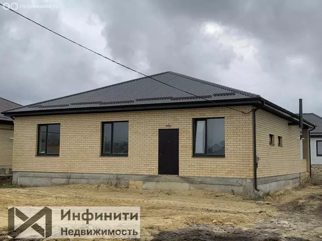 Дом в село Верхнерусское, Степная улица, 62 (160 м) - Фото 1