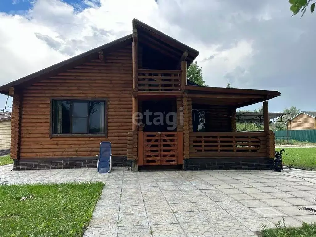 Дом в Астраханская область, Камызякский район, с. Гандурино  (110 м) - Фото 1