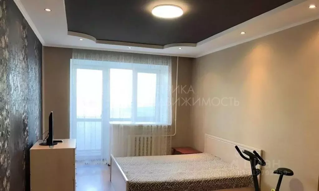 3-к кв. Тюменская область, Тюмень ул. Александра Матросова, 1к2 (110.0 ... - Фото 0