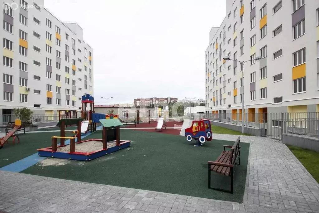 1-комнатная квартира: Тюмень, Ставропольская улица, 97к1 (36.7 м) - Фото 2