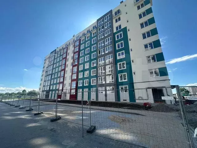 2-к. квартира, 63 м, 1/10 эт. - Фото 0