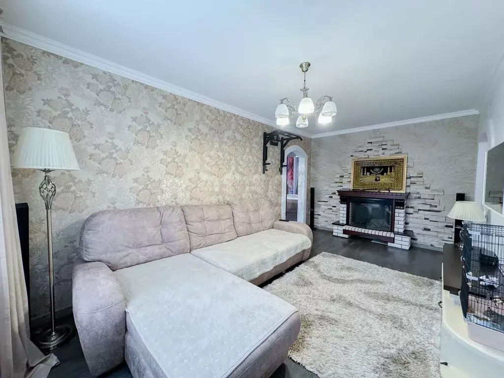 3-к кв. Мордовия, Саранск ул. Лихачева, 15А (64.1 м) - Фото 0