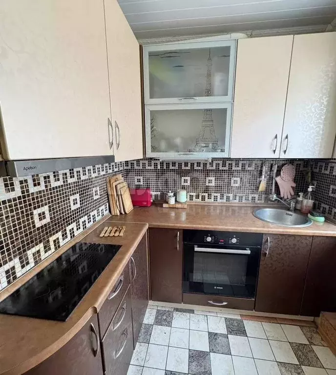 3-к. квартира, 58,1 м, 1/2 эт. - Фото 1