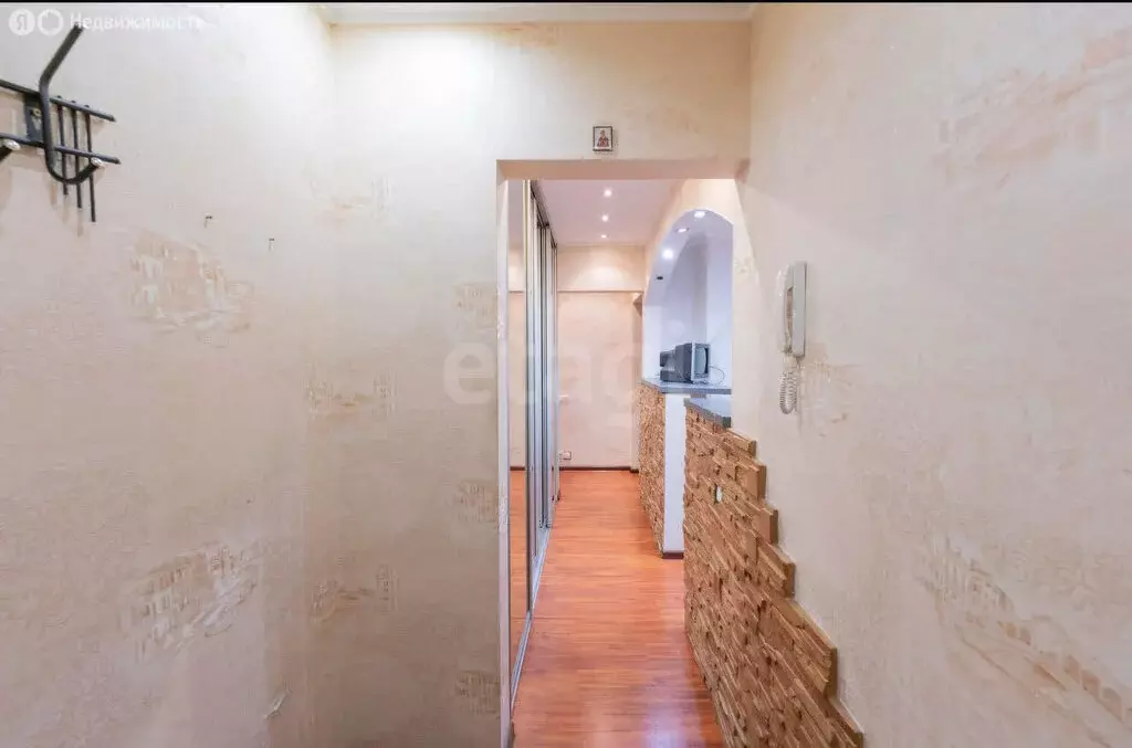 3-комнатная квартира: Пермь, улица Сигаева, 8 (67 м) - Фото 1