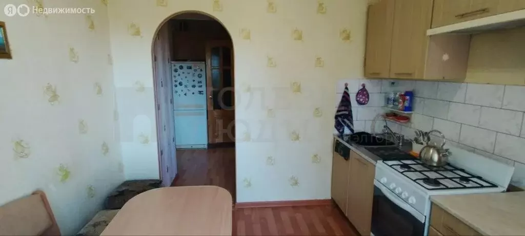 2-комнатная квартира: Боровичи, набережная 60 лет Октября, 1 (51.7 м) - Фото 1