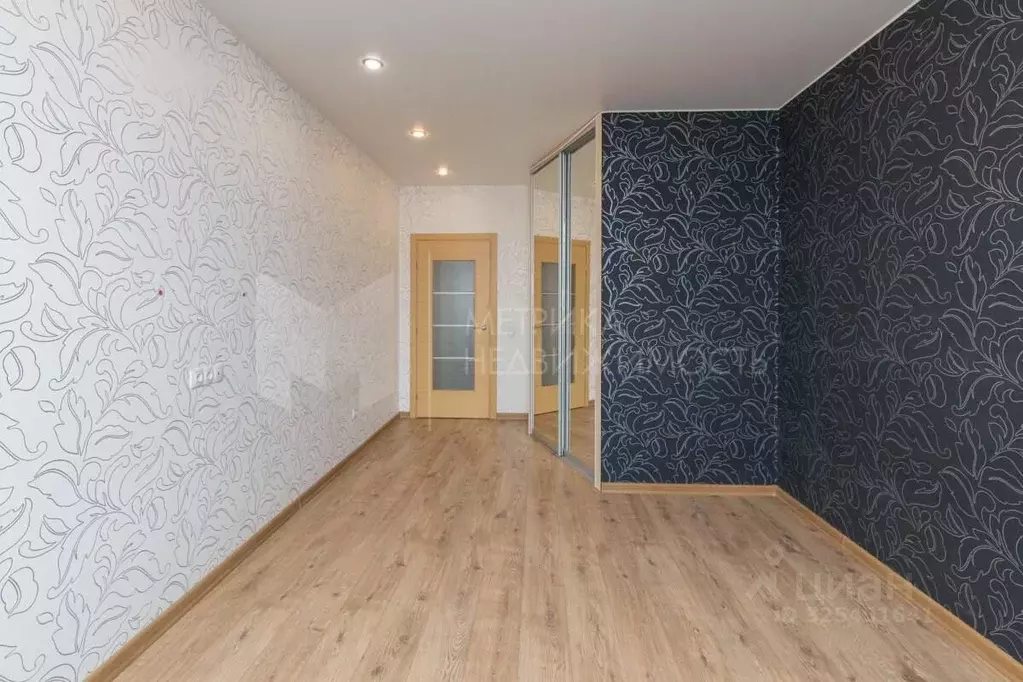 3-к кв. Тюменская область, Тюмень Широтная ул., 209 (92.6 м) - Фото 1