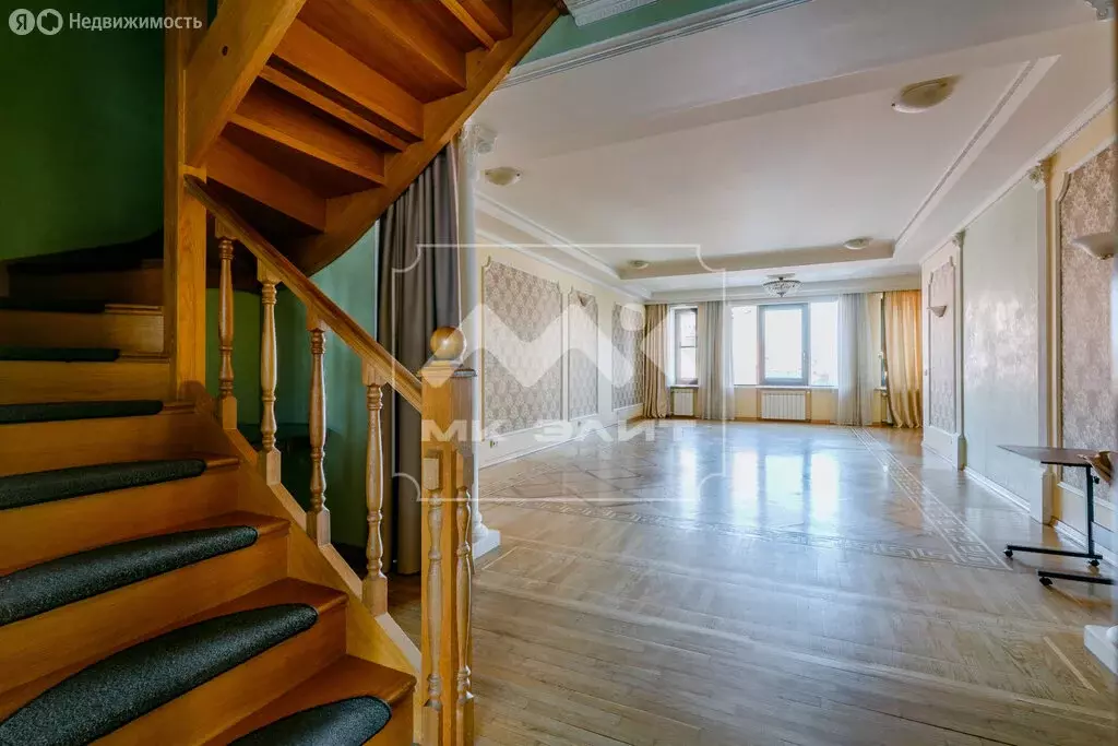 3-комнатная квартира: Санкт-Петербург, Мичуринская улица, 4 (186.8 м) - Фото 1