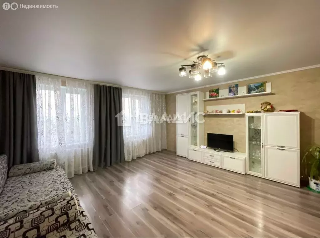 3-комнатная квартира: Благовещенск, улица Комарова, 25 (91.2 м) - Фото 2