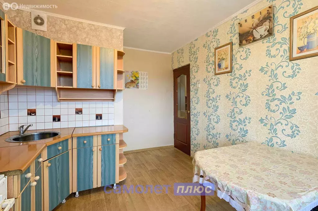 3-комнатная квартира: посёлок Сюктерка, Главная улица, 3 (68.3 м) - Фото 1