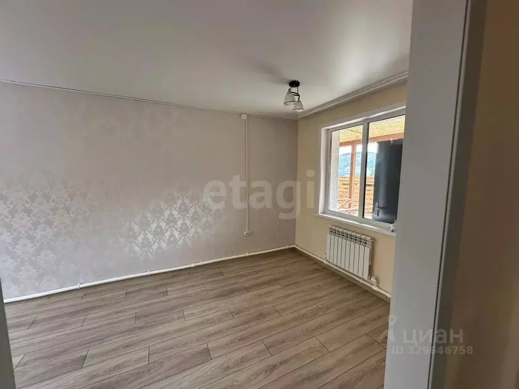Дом в Алтай, Горно-Алтайск ул. Аржана Адарова, 1 (41 м) - Фото 1