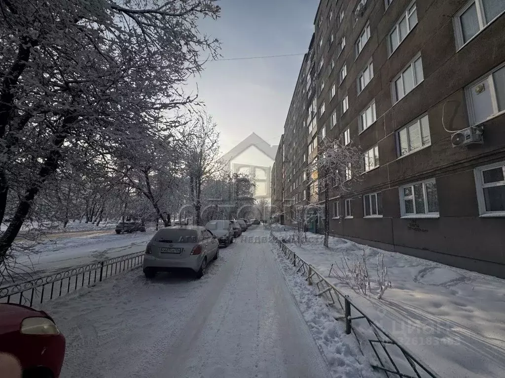 1-к кв. Красноярский край, Красноярск Свердловская ул., 37 (28.3 м) - Фото 2