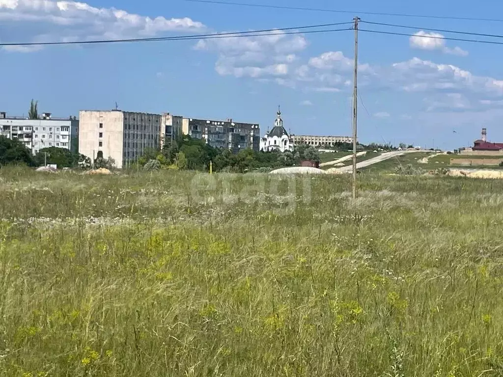 Участок в Крым, Евпатория городской округ, Новоозерное пгт ул. ... - Фото 1