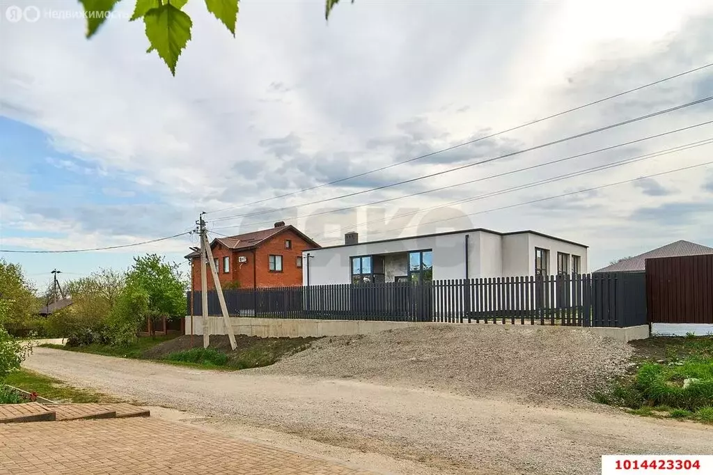 Дом в посёлок городского типа Ильский, Советская улица, 157 (153.2 м) - Фото 1