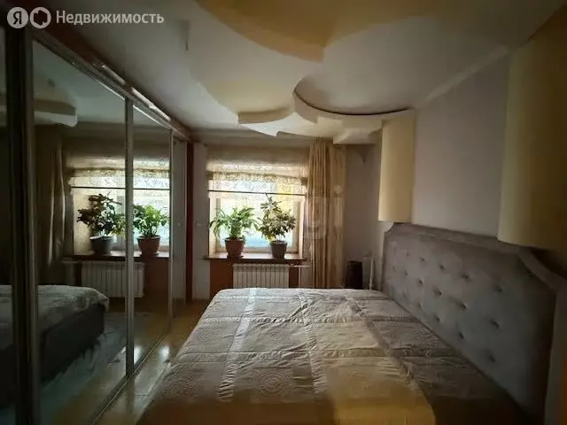 4-комнатная квартира: Новый Уренгой, район Северная Жилая Часть, ... - Фото 2