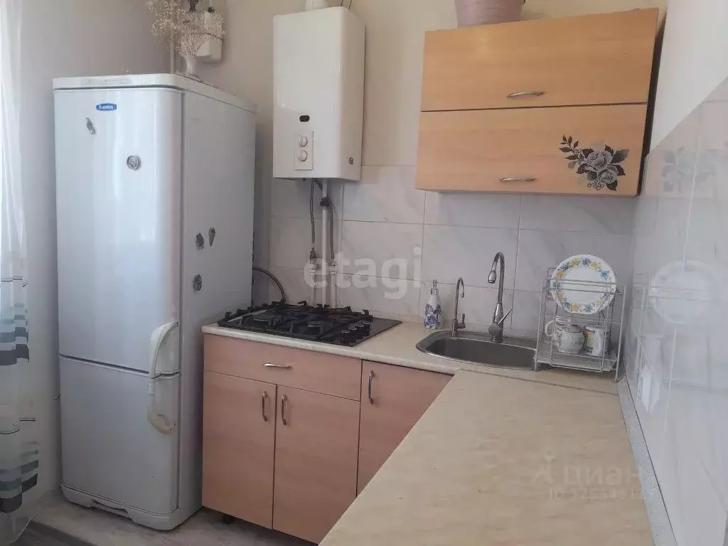 2-к кв. Крым, Феодосия ул. Победы, 15 (43.4 м) - Фото 1