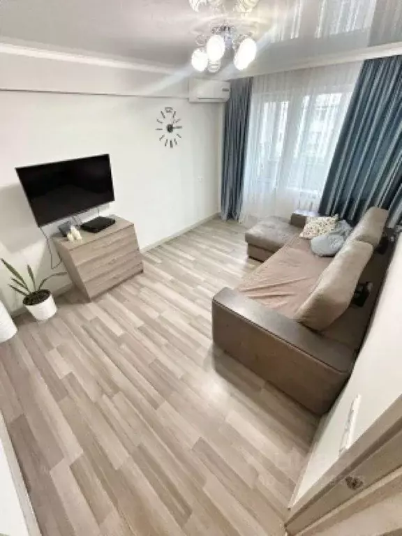 Квартира, 3 комнаты, 60 м - Фото 0