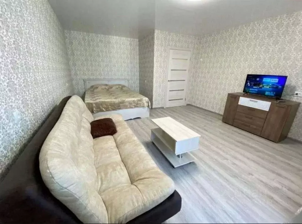 1-к кв. Крым, Евпатория ул. Демышева, 119 (36.6 м) - Фото 1