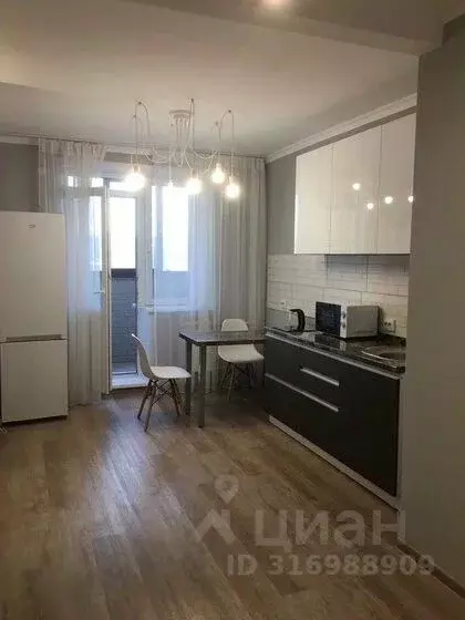2-к кв. Красноярский край, Красноярск Дудинская ул., 2Д (50.0 м) - Фото 0