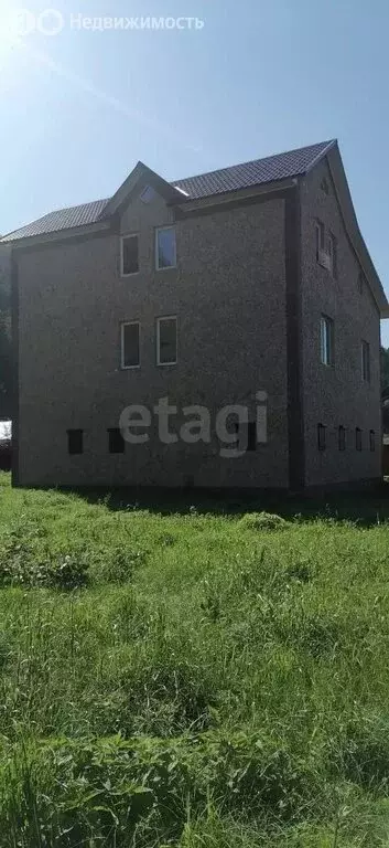 Дом в село Чемал, улица Дорожников (399 м) - Фото 1