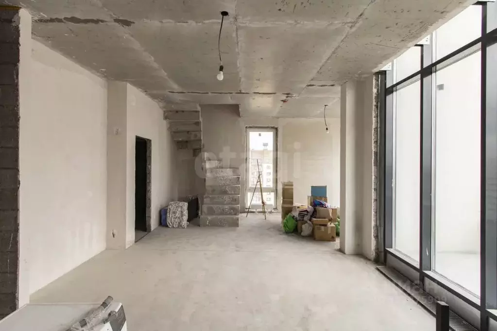 3-к кв. Тюменская область, Тюмень ул. 50 лет Октября, 57Бк2 (109.0 м) - Фото 1