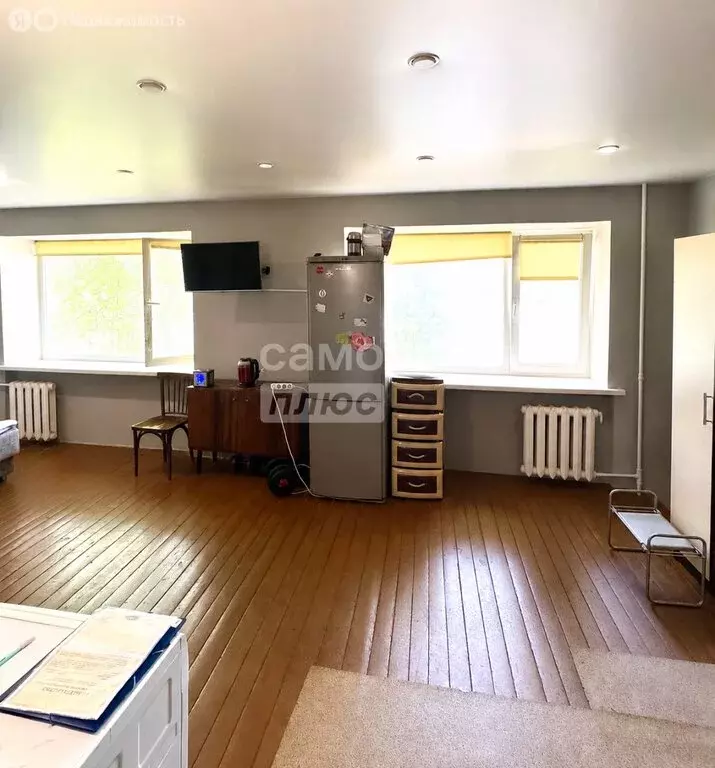 1к в 18-комнатной квартире (27.5 м) - Фото 1