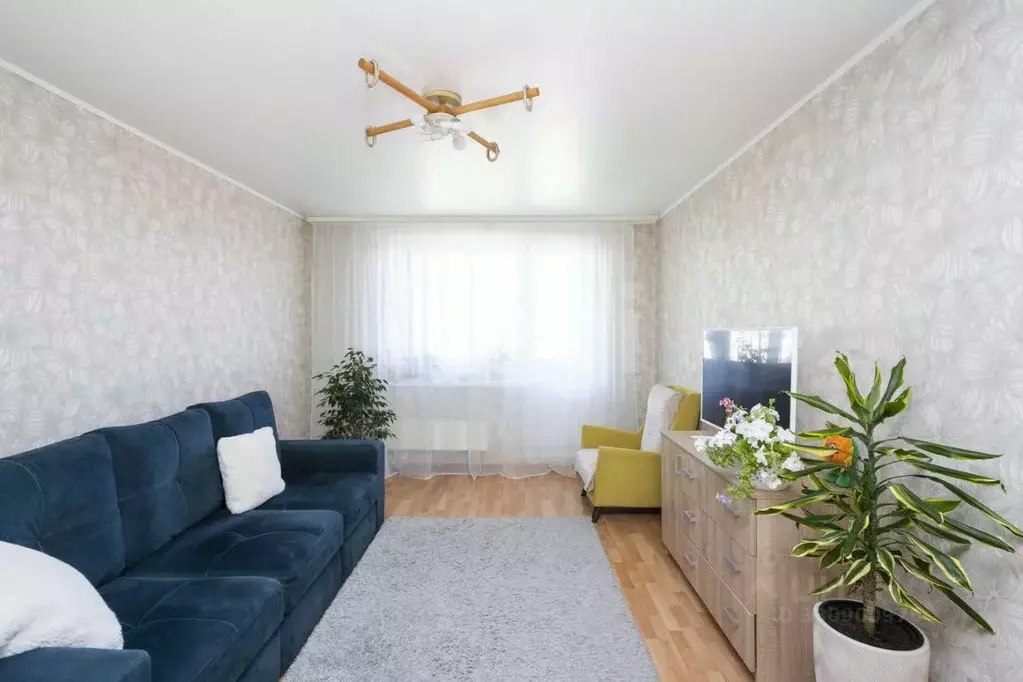 4-к кв. Тюменская область, Тюмень ул. Монтажников, 17к1 (107.5 м) - Фото 1