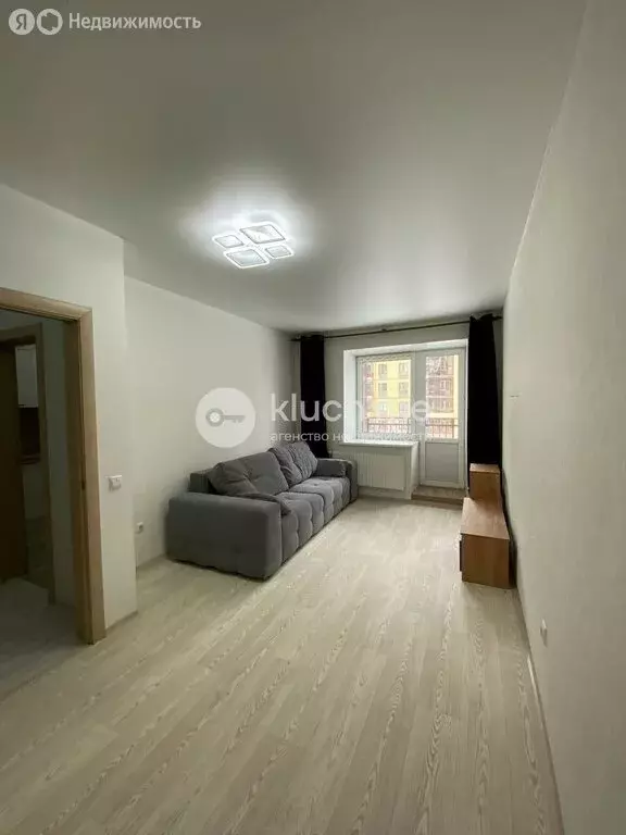 1-комнатная квартира: Казань, улица Рауиса Гареева, 98 (32.3 м) - Фото 1