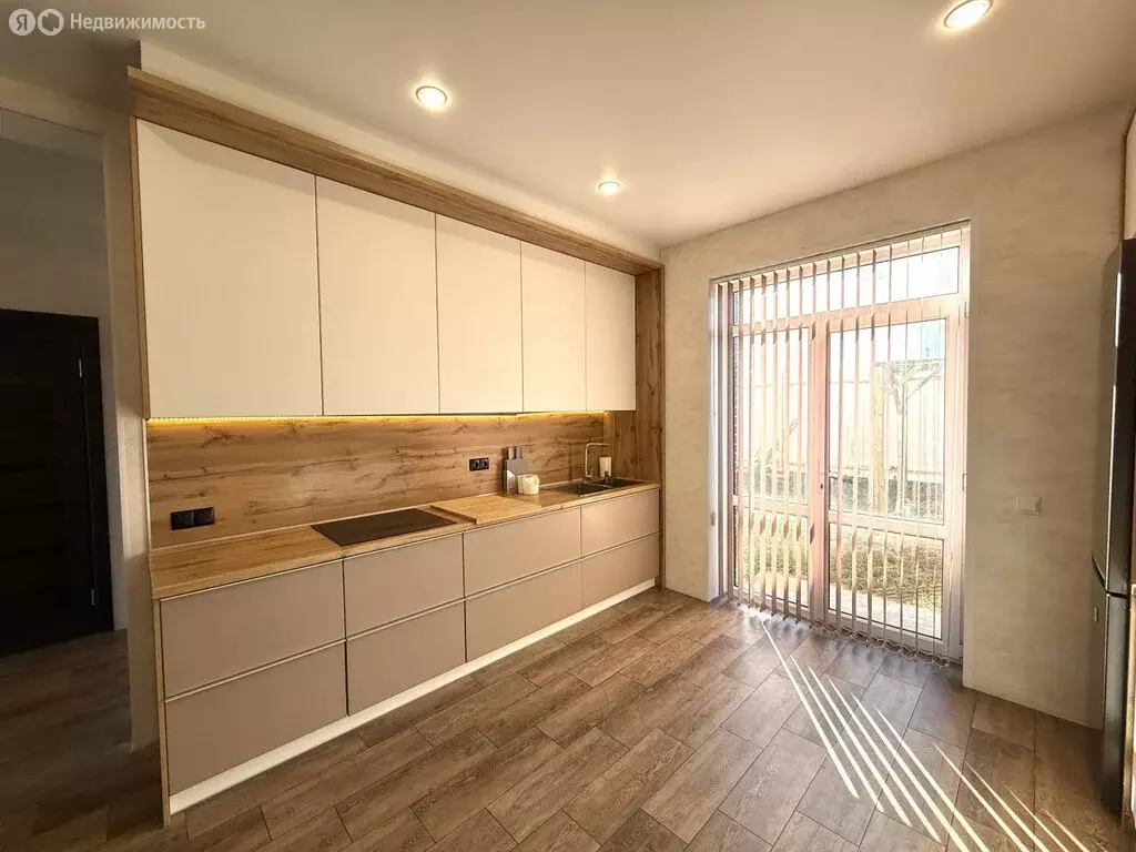 Дом в Добровское сельское поселение, село Краснолесье, Ежевичная ... - Фото 2