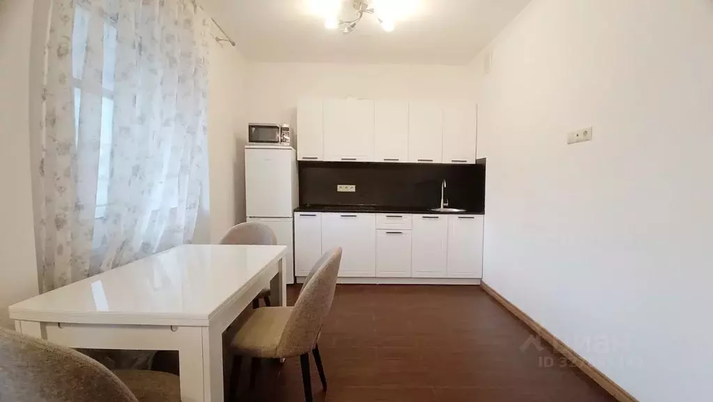 Студия Московская область, Одинцово ул. Чистяковой, 8 (40.0 м) - Фото 1