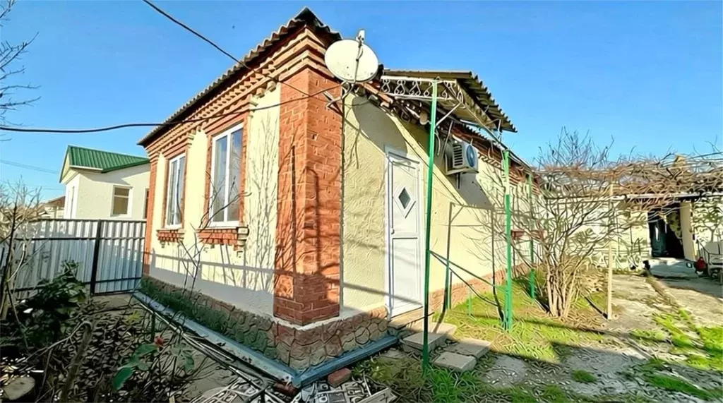 Дом в Краснодарский край, Курганинск Майкопская ул. (165 м) - Фото 1