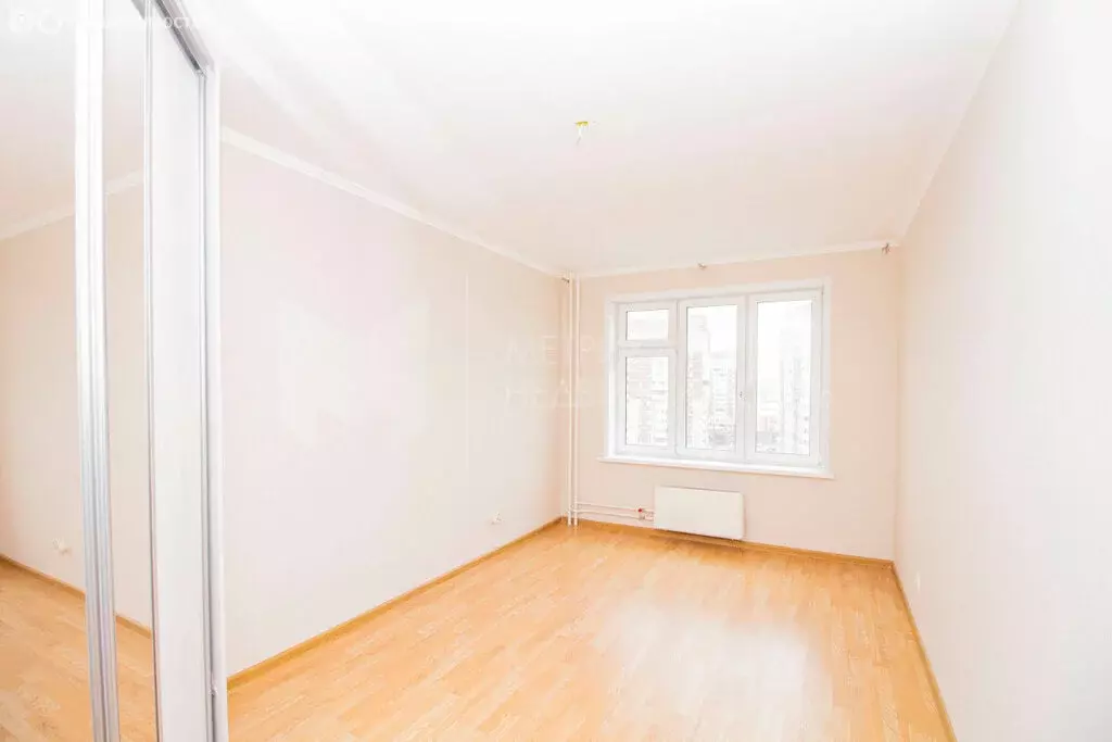 4-комнатная квартира: Тюмень, улица Николая Фёдорова, 17 (98 м) - Фото 0