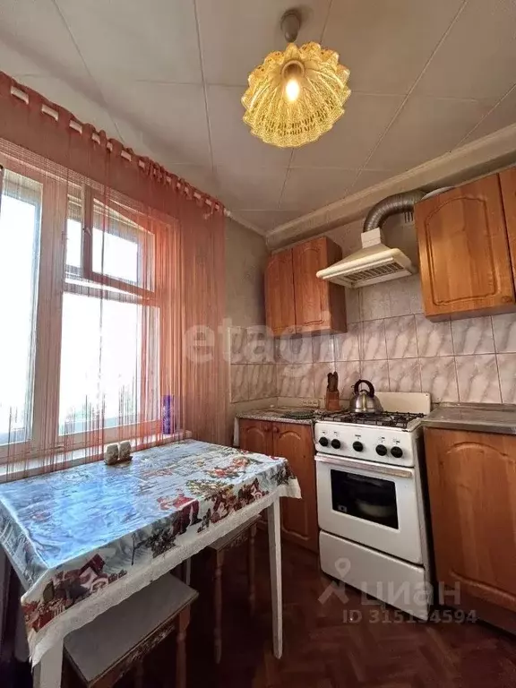 2-к кв. Коми, Усинск ул. Строителей, 3 (37.2 м) - Фото 0