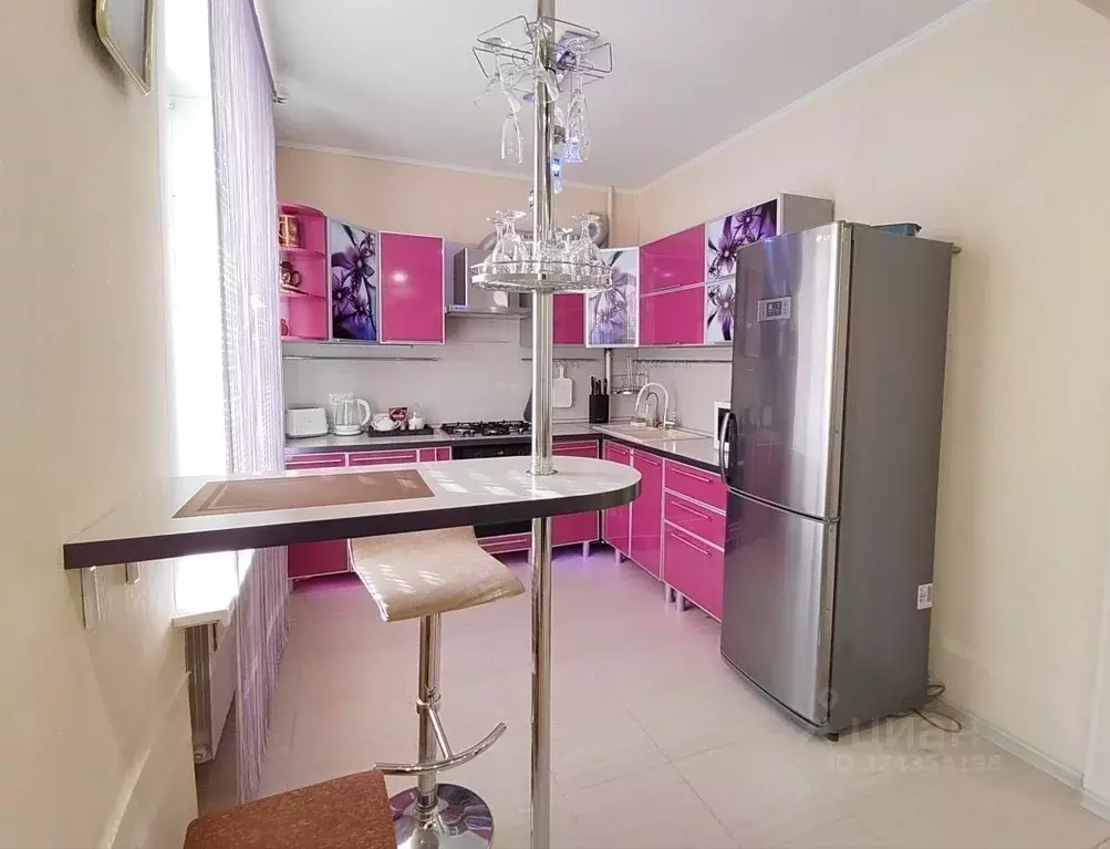 3-к кв. Самарская область, Новокуйбышевск ул. Кадомцева, 7 (75.0 м) - Фото 2