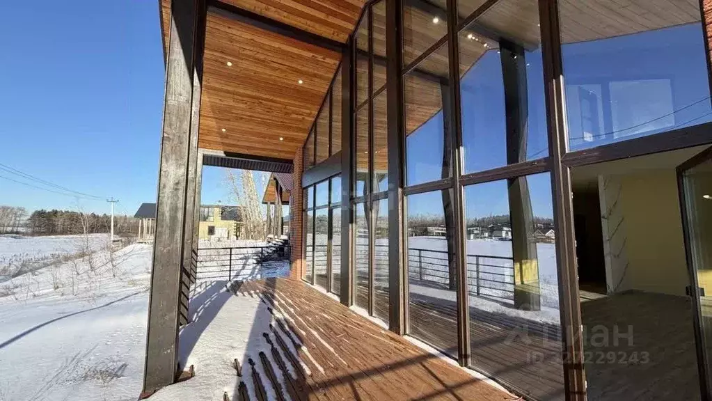 Дом в Башкортостан, Уфа городской округ, с. Нагаево ул. Багровая (240 ... - Фото 1