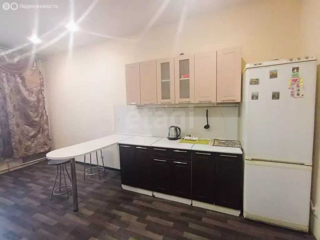 1к в 9-комнатной квартире (17 м) - Фото 1