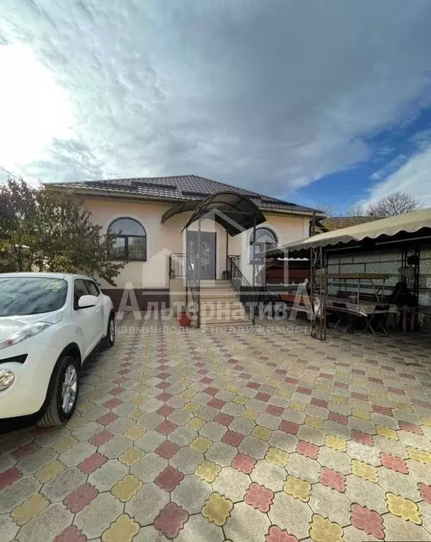 Дом в Ставропольский край, Кисловодск городской округ, пос. Аликоновка ... - Фото 1