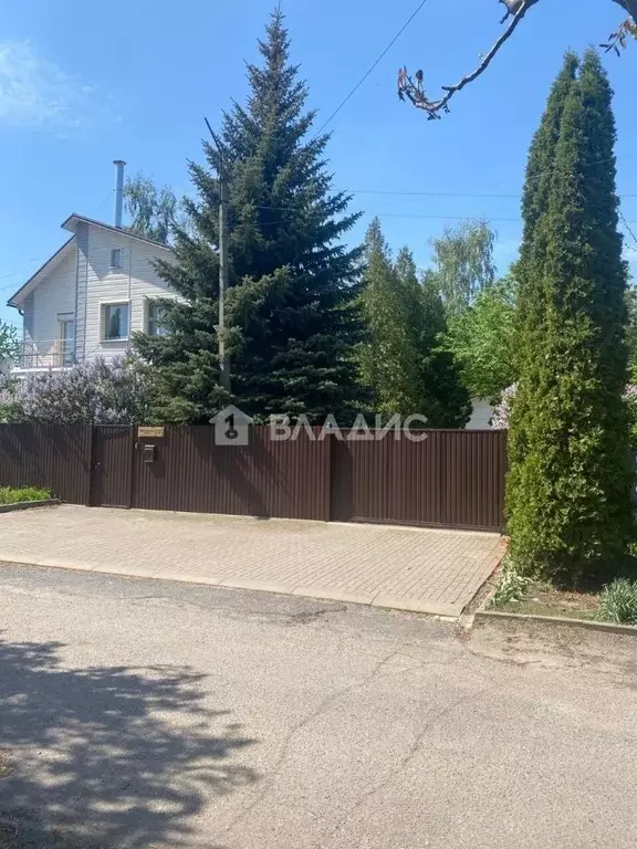 Дом в Белгородская область, Белгородский район, Дубовское с/пос, с. ... - Фото 1