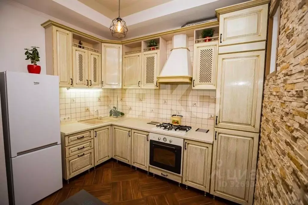 2-к кв. Краснодарский край, Сочи Приморье мкр, ул. Есауленко, 10 (72.0 ... - Фото 1