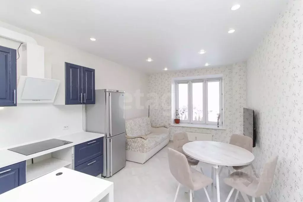 1-к кв. Тюменская область, Тюмень Комбинатская ул., 54к2 (45.1 м) - Фото 1