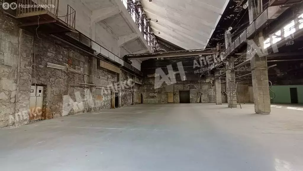 Помещение свободного назначения (1000 м) - Фото 1