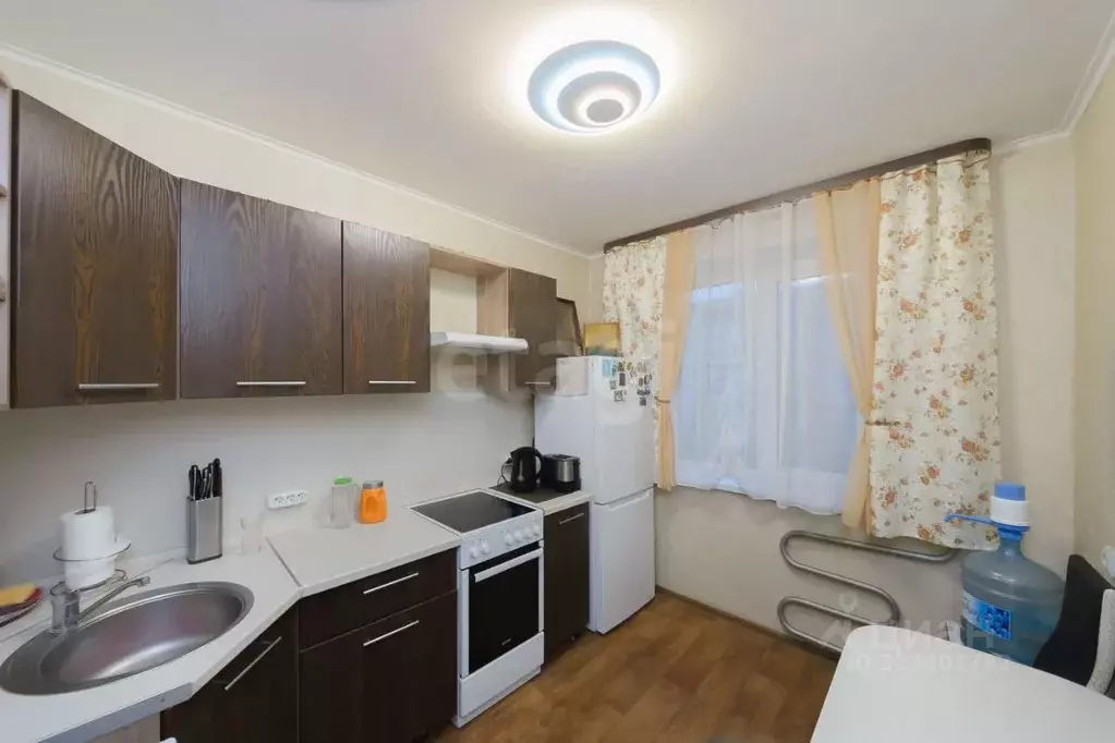 3-к кв. Тюменская область, Тюмень ул. Монтажников, 17 (78.3 м) - Фото 1