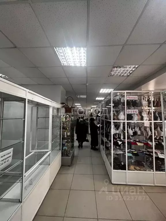 Торговая площадь в Кемеровская область, Междуреченск Коммунистический ... - Фото 0